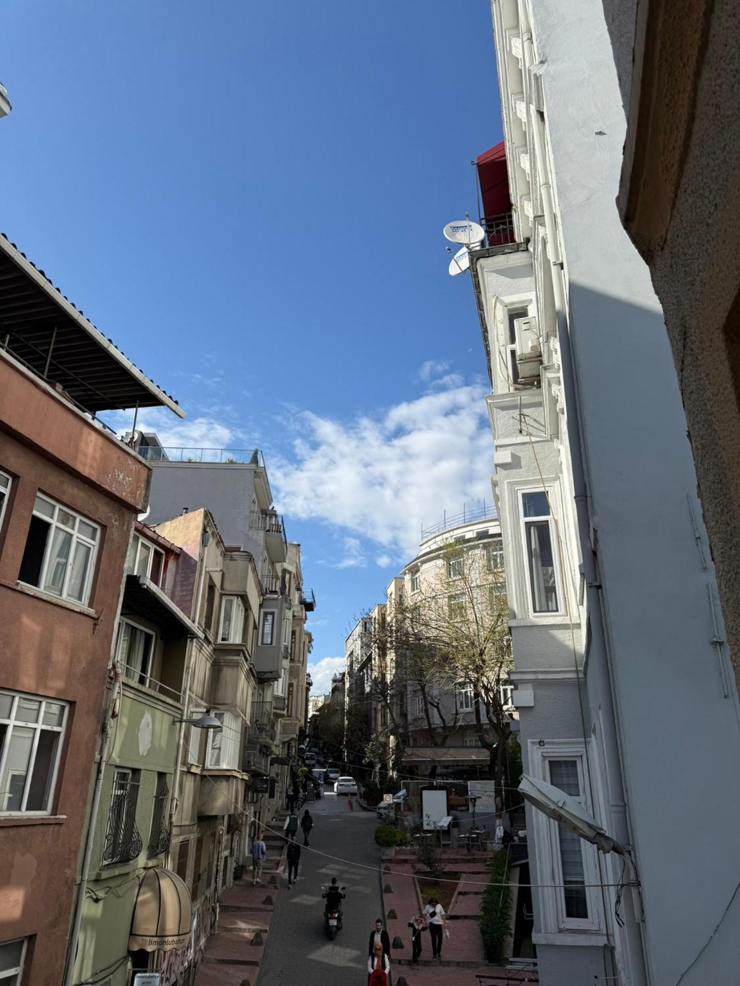 Gunes Hause Истанбул Екстериор снимка