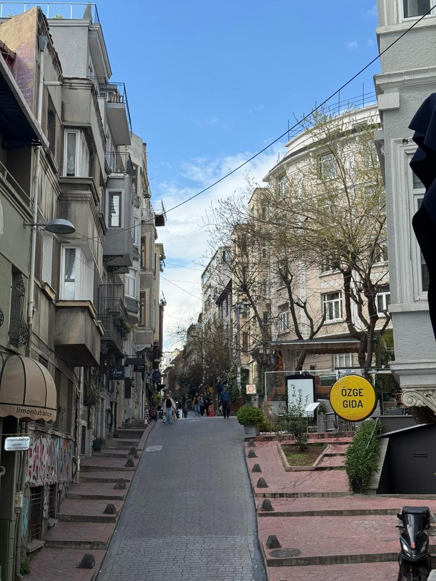 Gunes Hause Истанбул Екстериор снимка